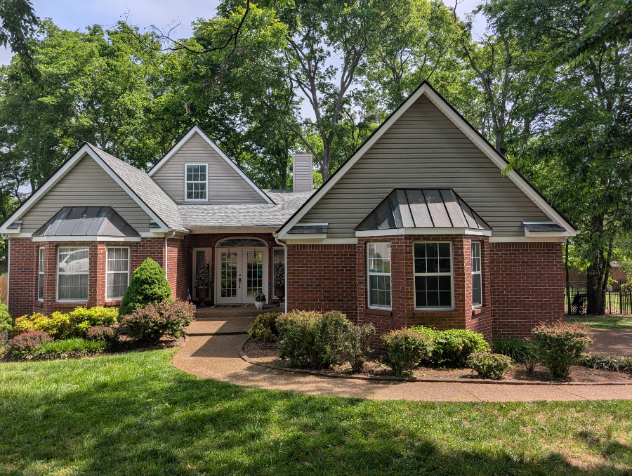 Roof replacement in Spring Hill TN by Quality RRC
