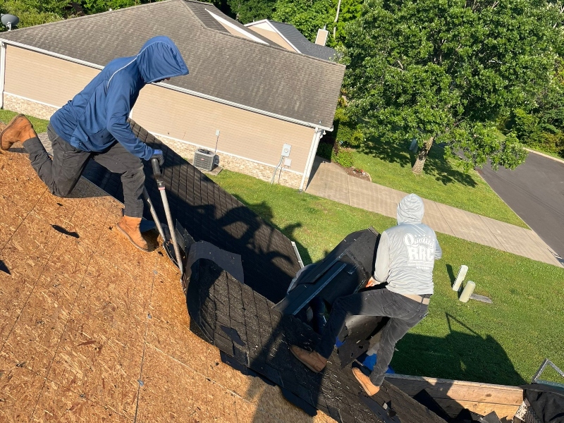 Roofers Spring Hill TN