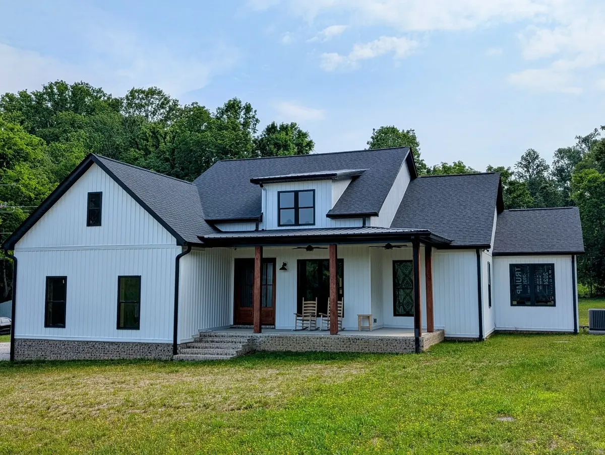 Quality RRC new roof installation on a single-story farmhouse